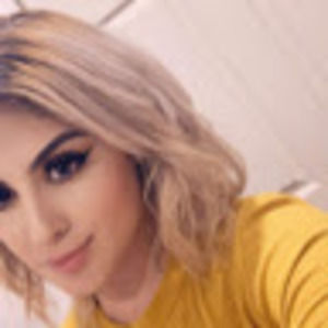 Meet your Posher, Daniela